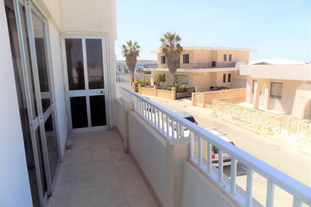 Sunshine Holiday Apartment 5 With Spectacular Seaviews เซนต์พอลส์เบย์ ภายนอก รูปภาพ