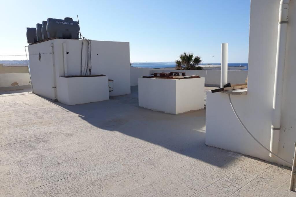 Sunshine Holiday Apartment 5 With Spectacular Seaviews เซนต์พอลส์เบย์ ภายนอก รูปภาพ