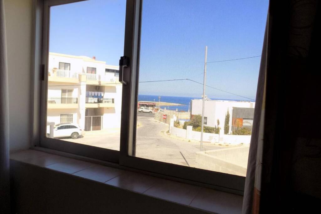 Sunshine Holiday Apartment 5 With Spectacular Seaviews เซนต์พอลส์เบย์ ภายนอก รูปภาพ