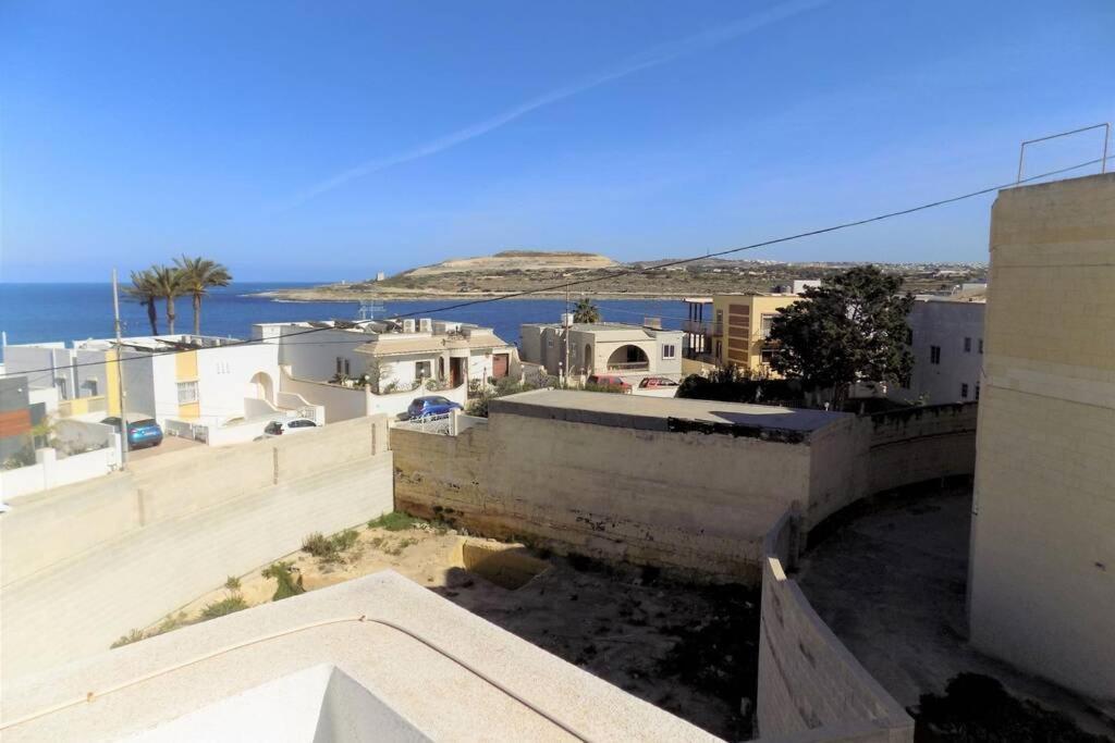 Sunshine Holiday Apartment 5 With Spectacular Seaviews เซนต์พอลส์เบย์ ภายนอก รูปภาพ
